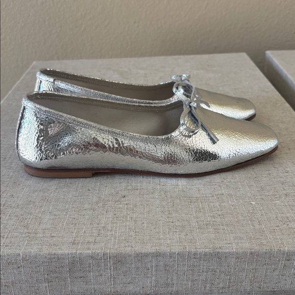 Freda Salvador Silver Jada Flats - Picture 3 of 6
